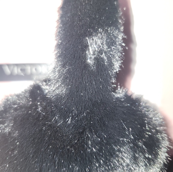 Victoria Secret Faux Fur Earmuffs New - Picture 5 of 7